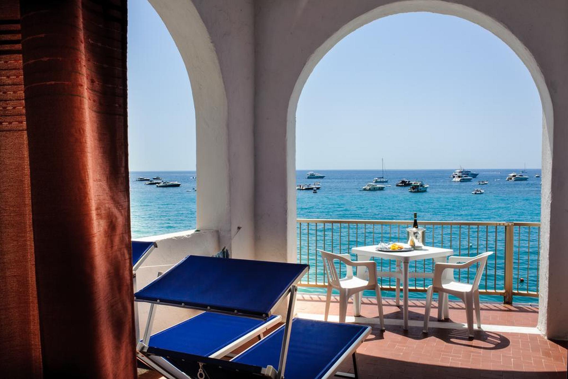 Hotel Regina Del Mare バラーノ・ディスキア エクステリア 写真