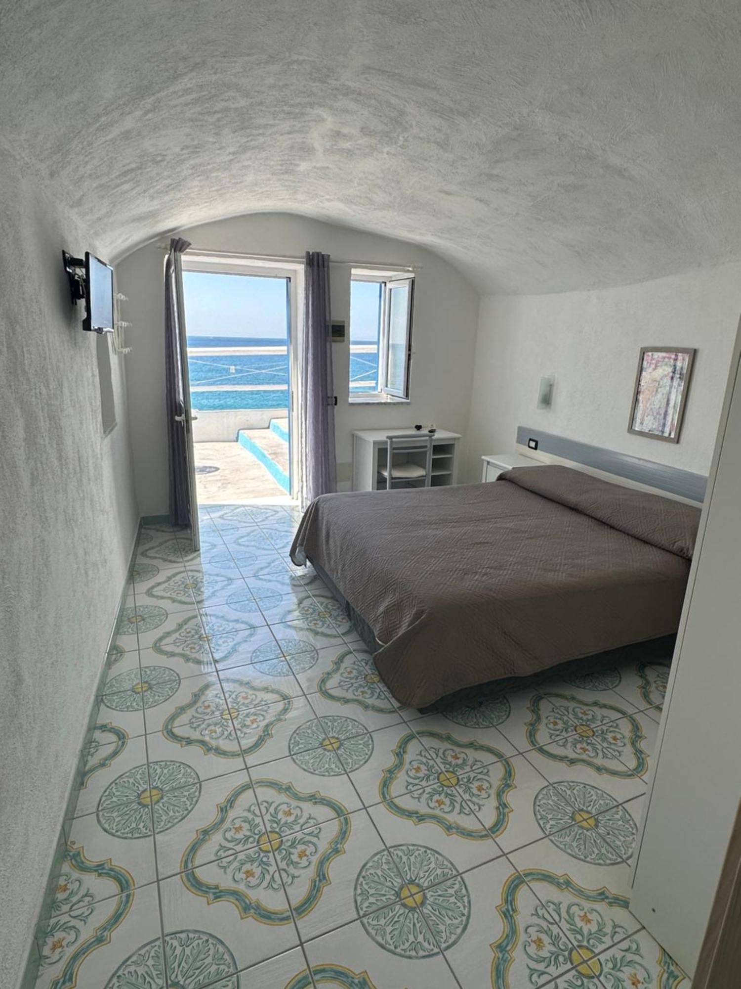Hotel Regina Del Mare バラーノ・ディスキア エクステリア 写真